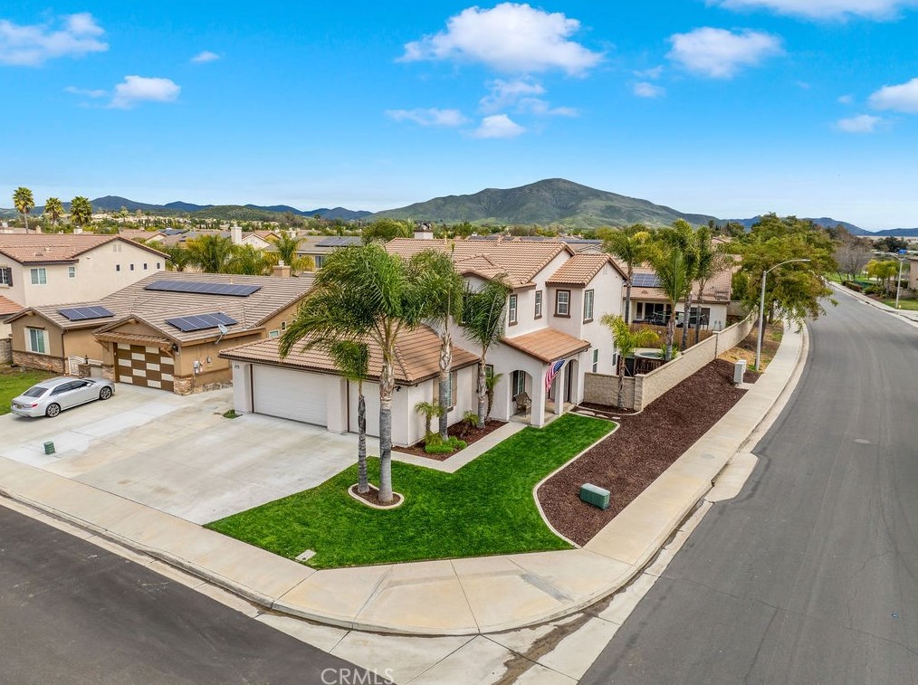 36132 Capri Dr, Winchester, CA 92596-8738
