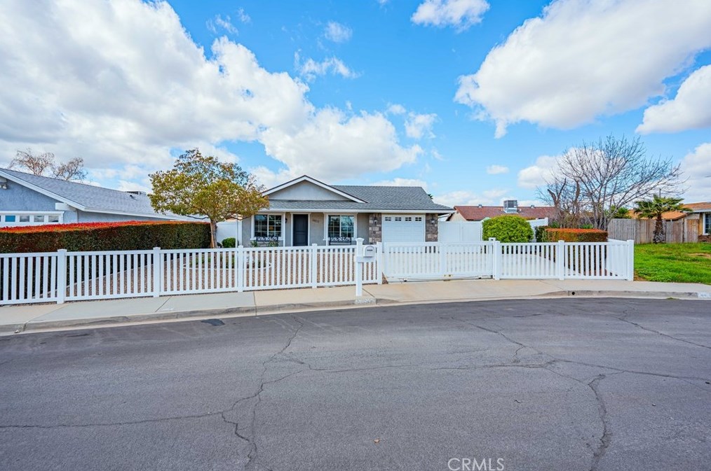 14533 Cordon Pl, Moreno Valley, CA 92553-3519