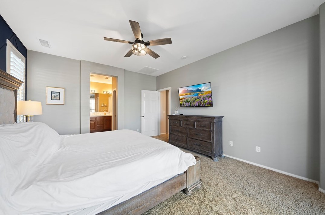 34234 Sweet Acacia Ct, Lake Elsinore CA  92532-2582 exterior