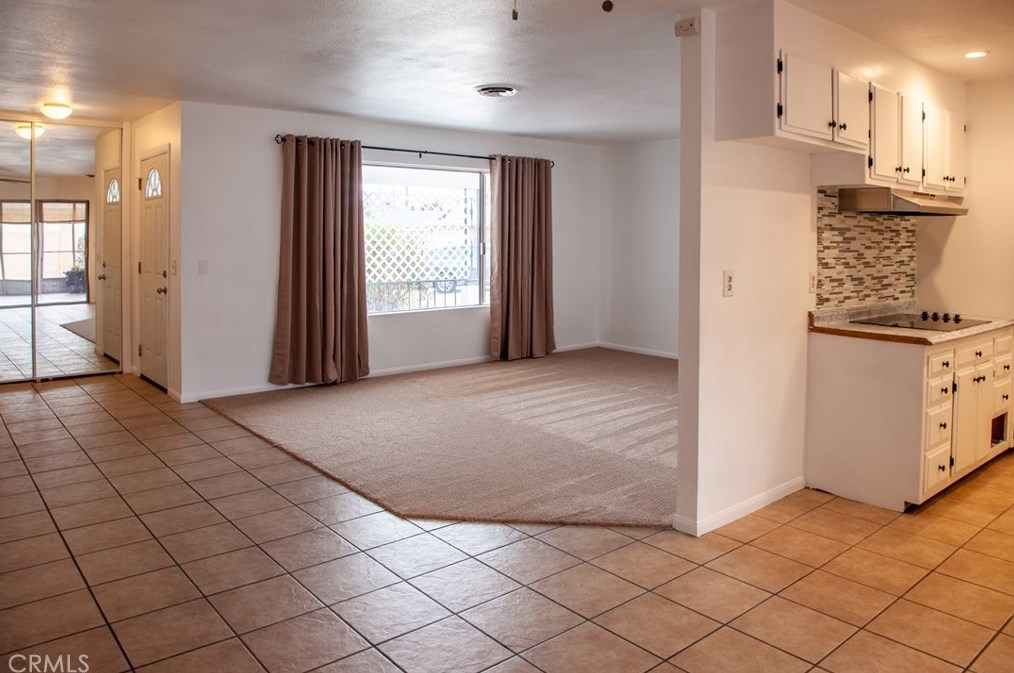 660 Onyx Ave, Hemet, CA 92543-7814