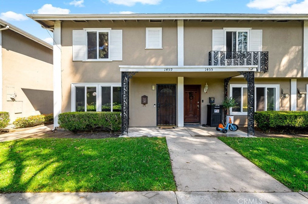 1459 Deauville Pl, Costa Mesa, CA 92626