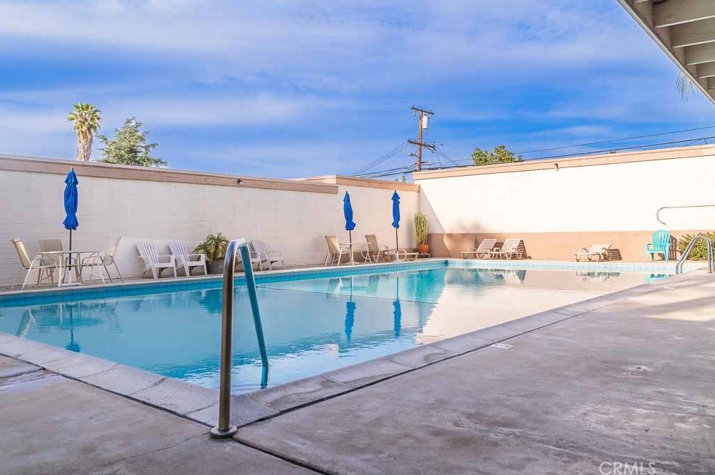 24 Center St, Redlands CA  92373-8102 exterior