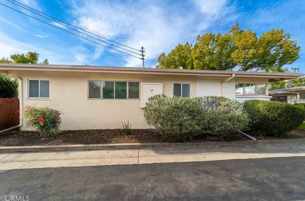 24 Center St, Redlands CA  92373-8102 exterior