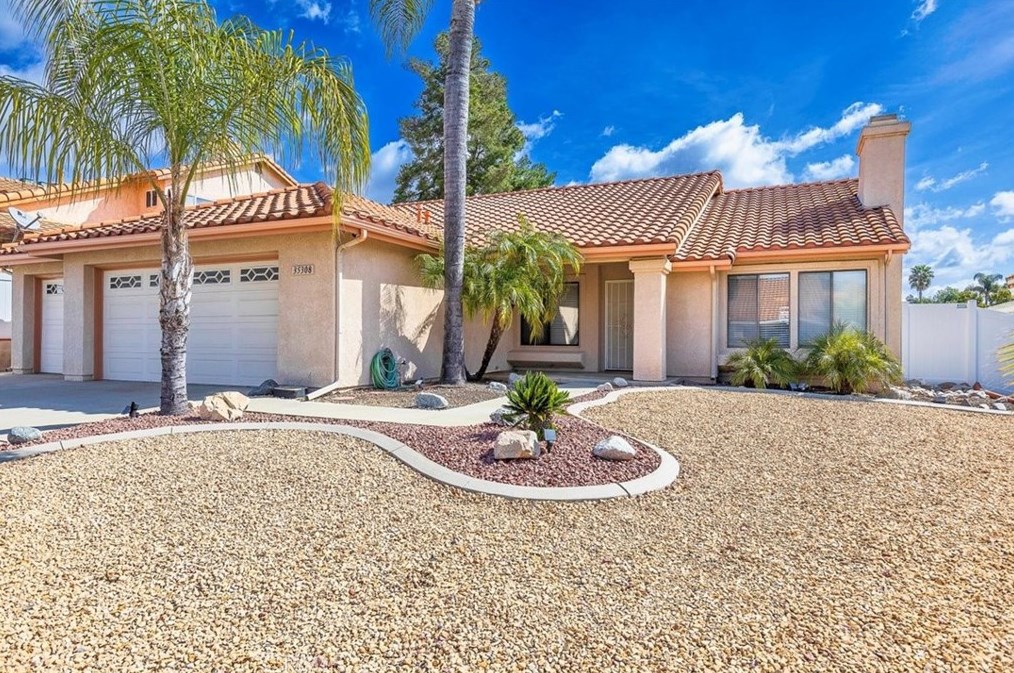 35308 Glen Ln, Wildomar, CA 92595-9063