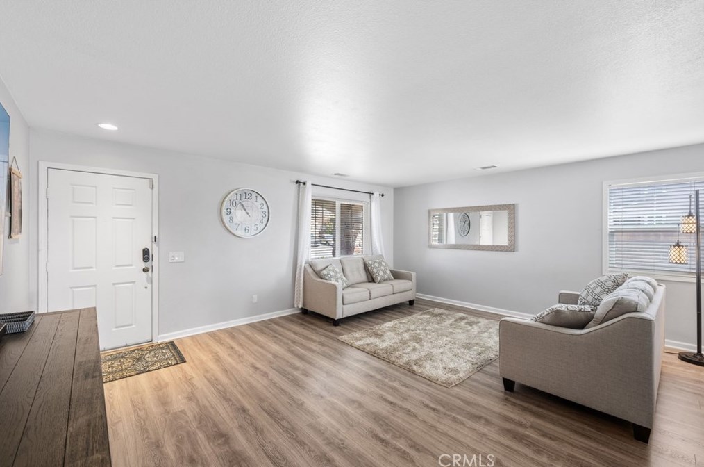 53201 Iceberg St, Lake Elsinore, CA 92532