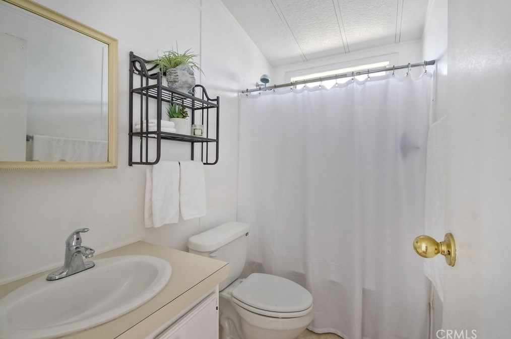 38370 Via La Paloma, Murrieta CA  92563-5610 exterior