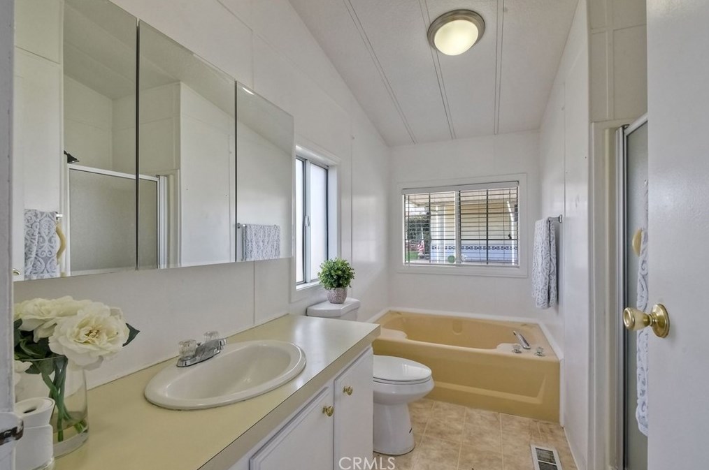 38370 Via La Paloma, Murrieta CA  92563-5610 exterior