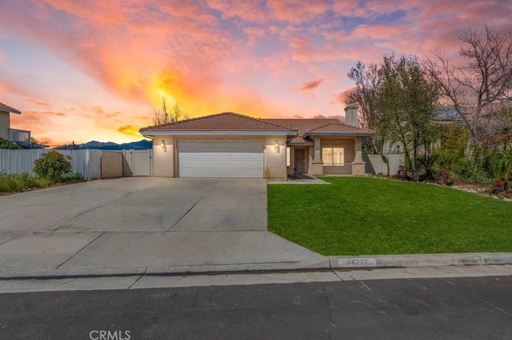 44252 Galicia Dr, Hemet, CA 92544-9147
