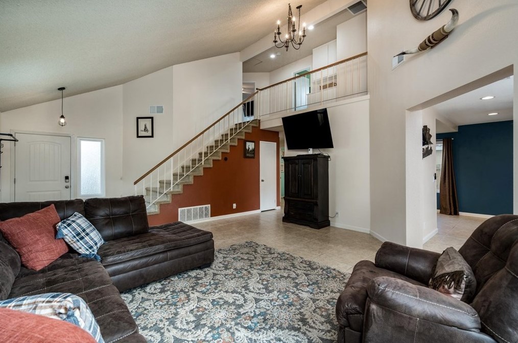 45343 Esmerado Ct, Temecula CA  92592-6072 exterior