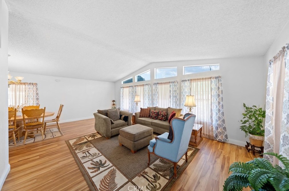 28775 Calle De La Paz, Murrieta, CA 92563