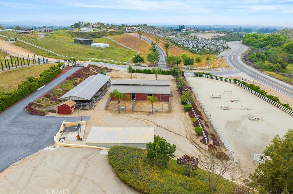 39099 Calle Jojoba, Temecula CA  92592-8013 exterior