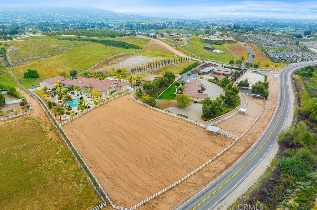 39099 Calle Jojoba, Temecula CA  92592-8013 exterior
