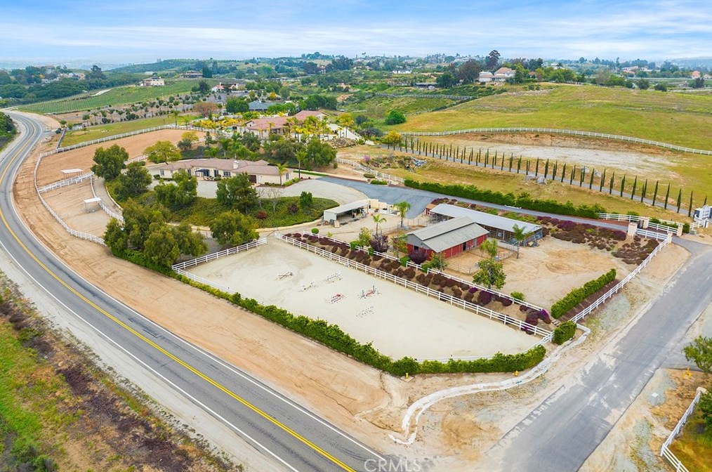 39099 Calle Jojoba, Temecula CA  92592-8013 exterior