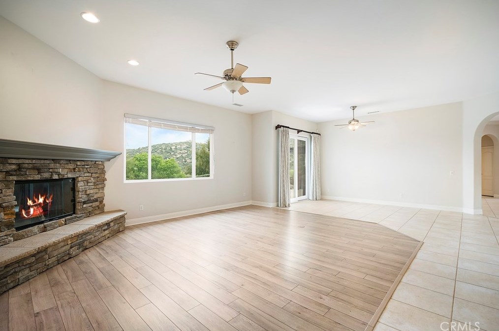 39099 Calle Jojoba, Temecula CA  92592-8013 exterior
