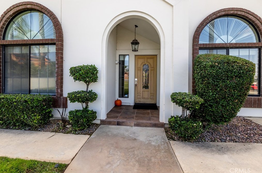 44263 Charlotte Dr, Hemet CA  92544-6673 exterior