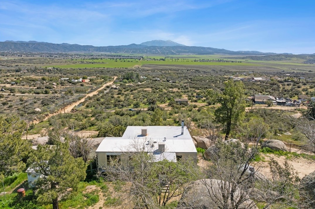 54660 Scouts Ln, Anza CA  92539-8858 exterior