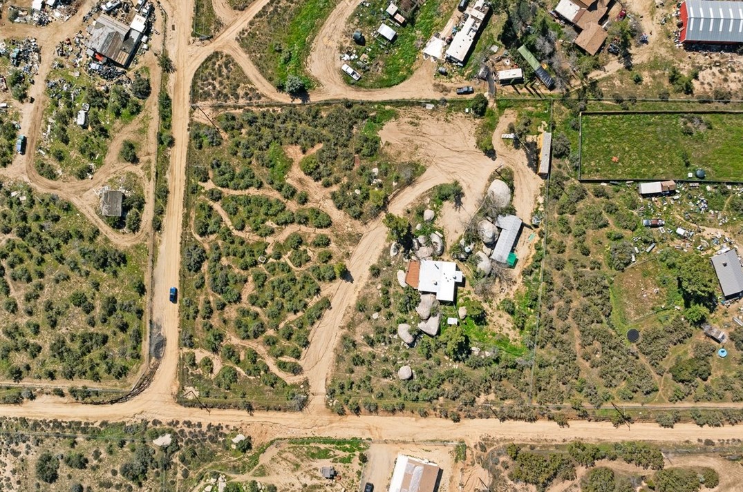 54660 Scouts Ln, Anza CA  92539-8858 exterior