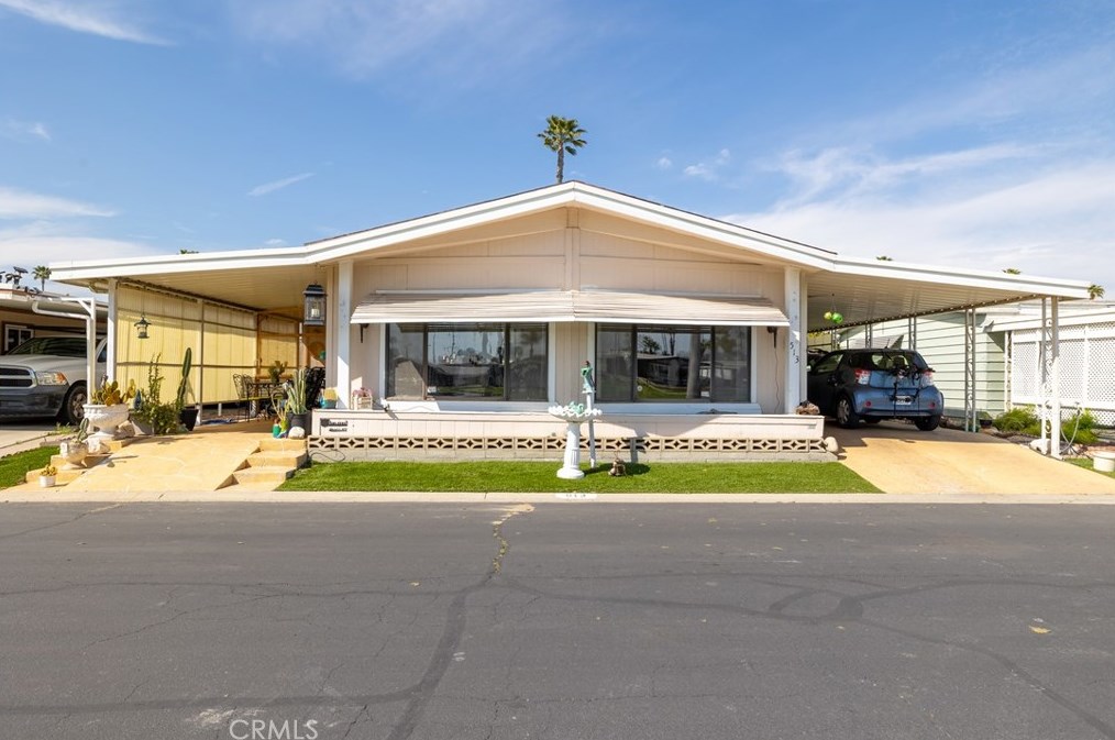 601 N Kirby St #513, Hemet, CA 92545