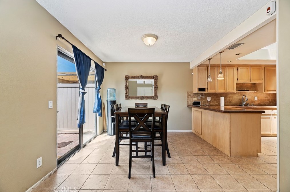 3577 Guava Way, Oceanside CA  92058-1675 exterior
