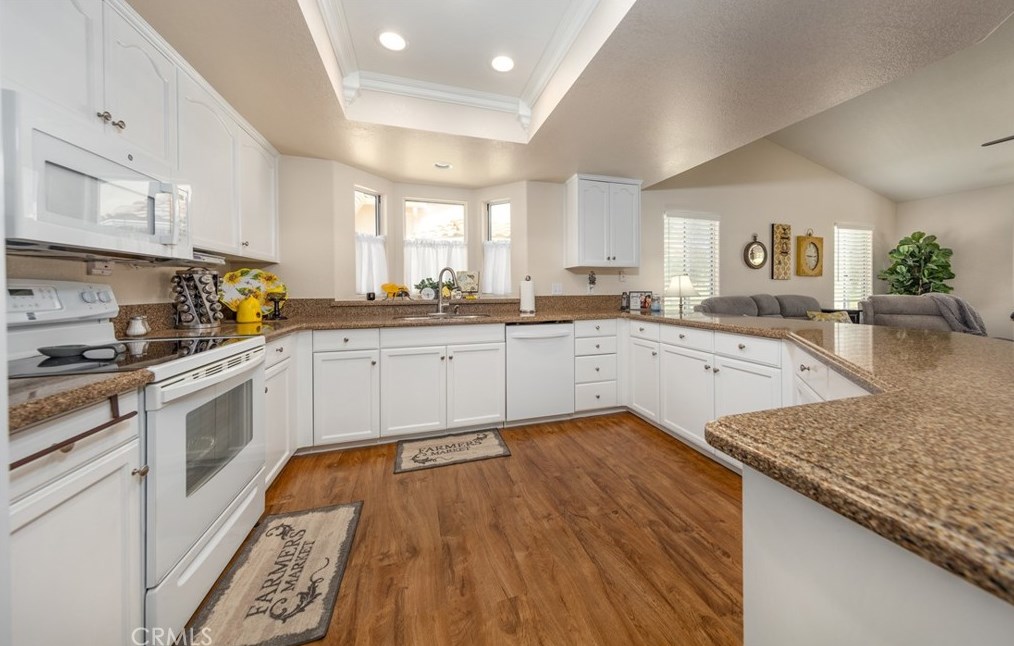 2891 Peach Tree St, Hemet CA  92545-7751 exterior