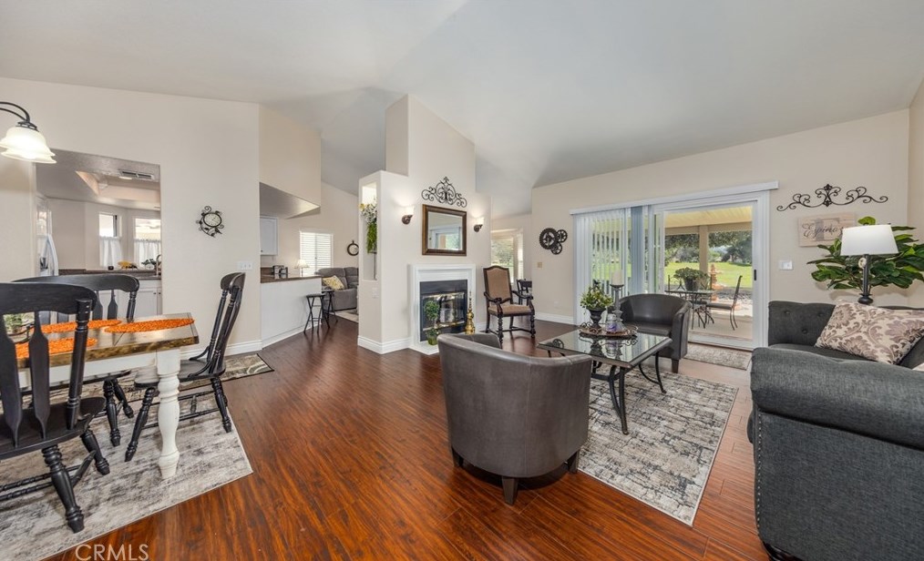 2891 Peach Tree St, Hemet CA  92545-7751 exterior