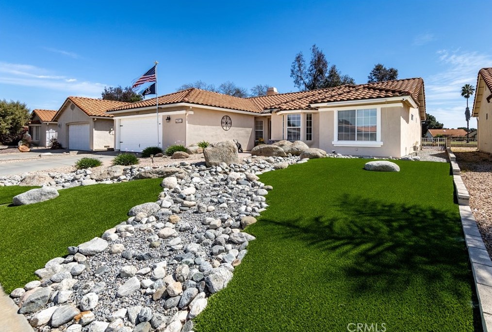 2891 Peach Tree St, Hemet CA  92545-7751 exterior