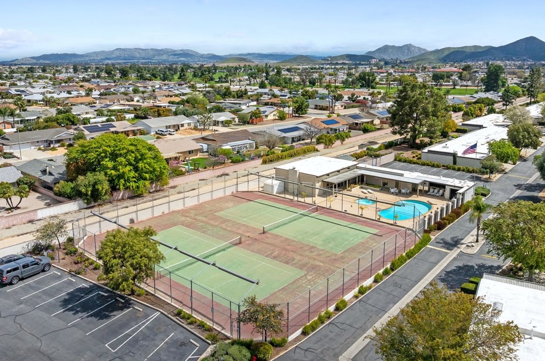 28219 Paseo Grande Dr, Menifee CA  92586-2489 exterior