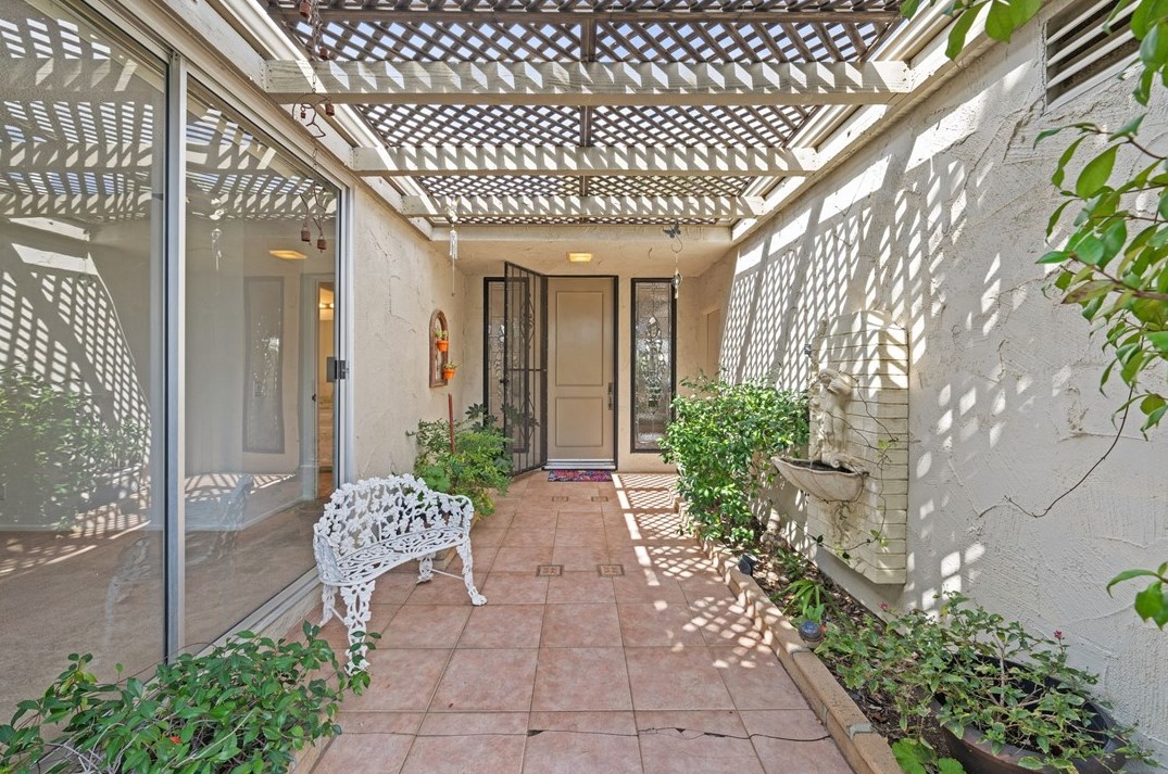 28219 Paseo Grande Dr, Menifee CA  92586-2489 exterior