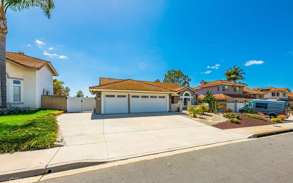 1363 Via Cibola, Oceanside, CA 92057-2623