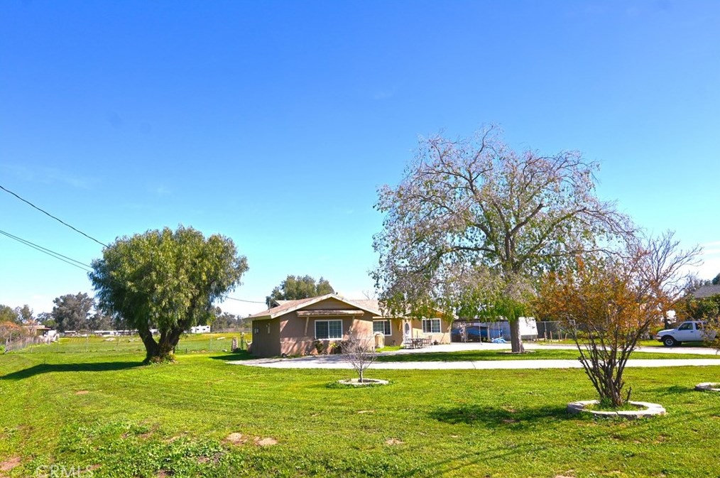 22570 Fisher St, Perris, CA 92570-8526