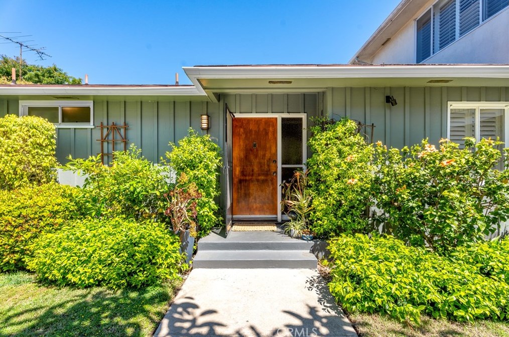 374 Carroll Park E #8, Long Beach, CA 90814