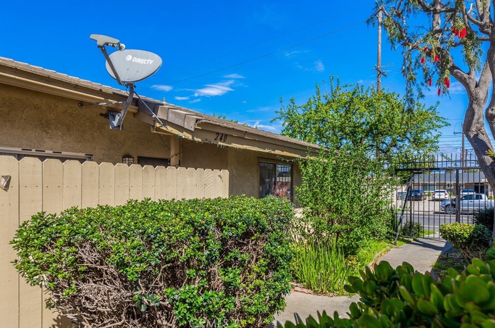 240 W Hemlock St, Naval Base Ventura County, CA 93041