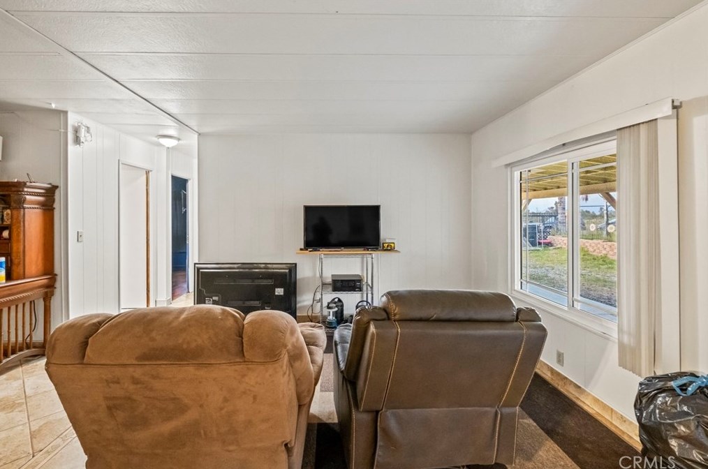23315 Estrella Ln, Perris CA  92570-8917 exterior