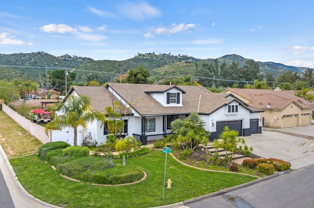 21181 Wade Ct, Wildomar, CA 92595