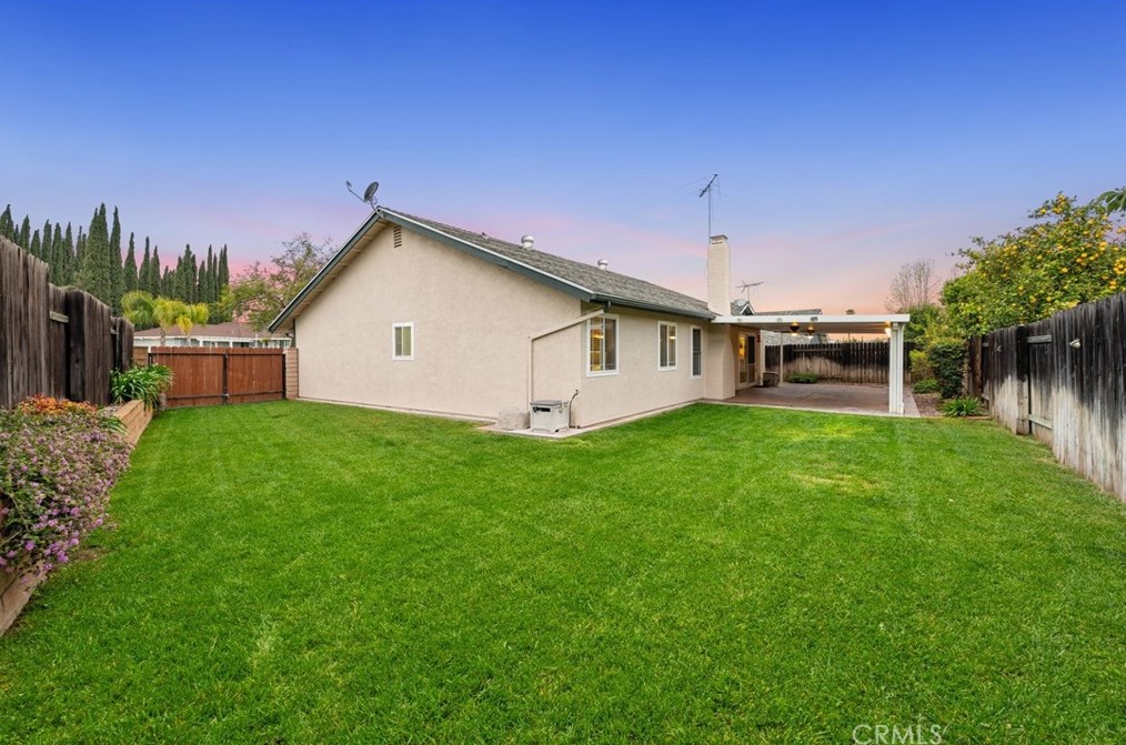 3323 Fruitwood Dr, Riverside CA  92503-5042 exterior