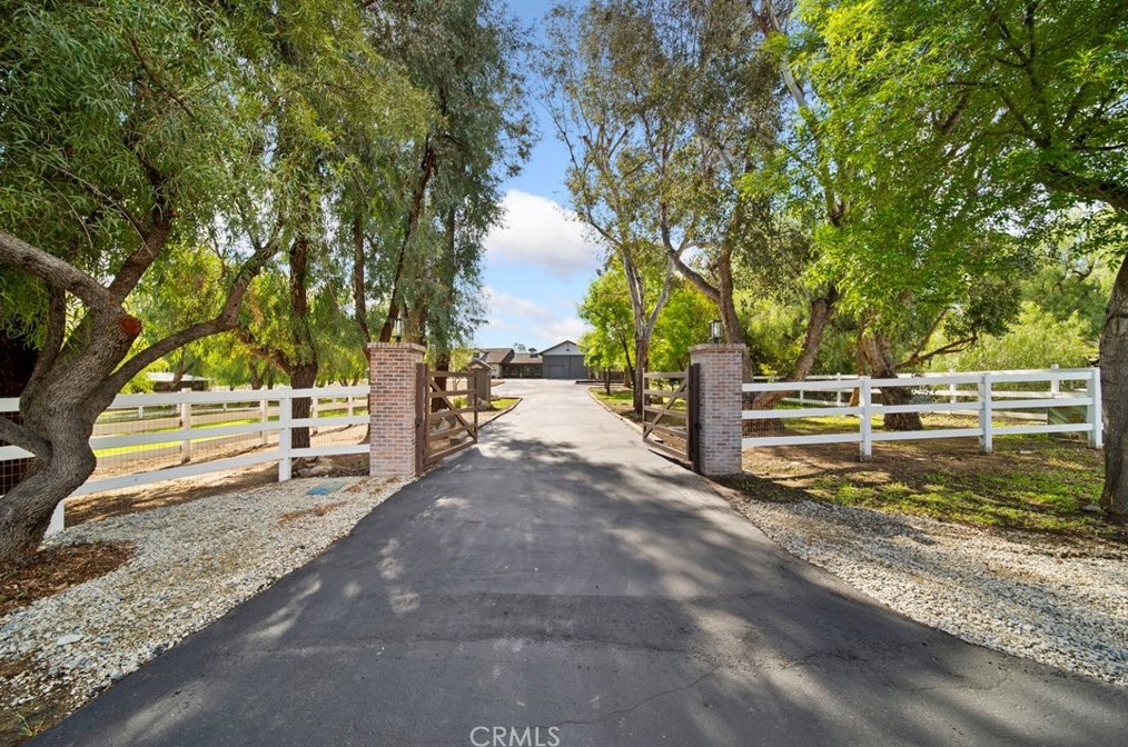 33142 Rudolph Ln, Wildomar, CA 92595-9677