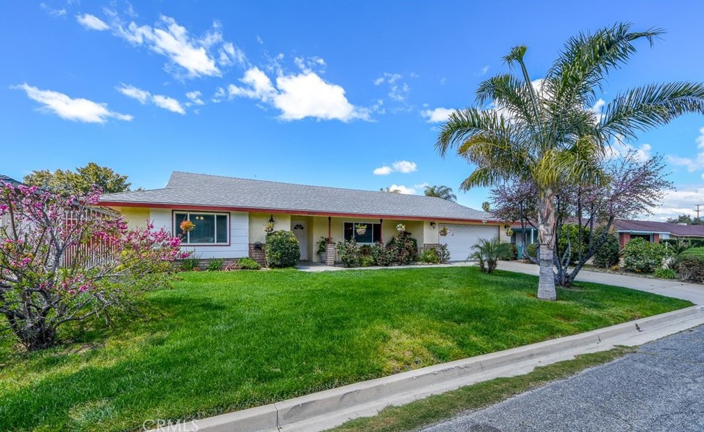 26349 Meridian St, Hemet, CA 92544-6447