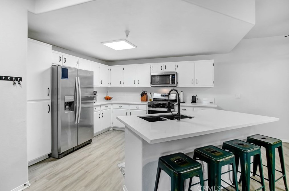 31233 Taylor Ln, Temecula CA  92592-2812 exterior