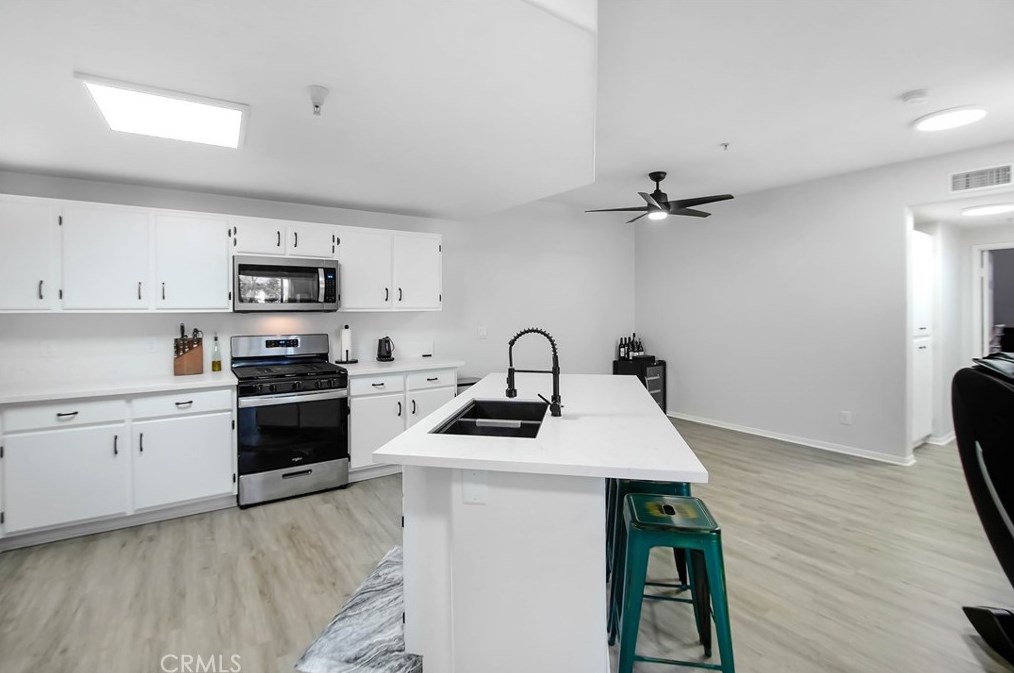 31233 Taylor Ln, Temecula CA  92592-2812 exterior