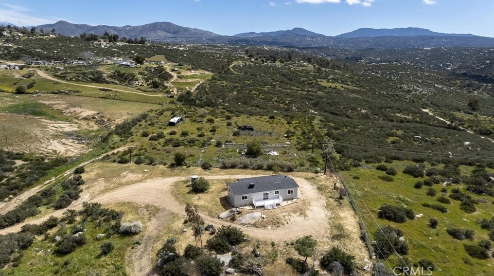 43095 Cosmo Dr, Hemet CA  92544-9552 exterior