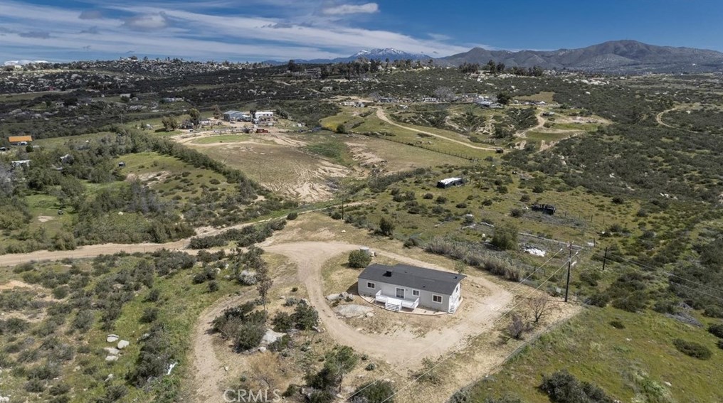 43095 Cosmo Dr, Hemet CA  92544-9552 exterior