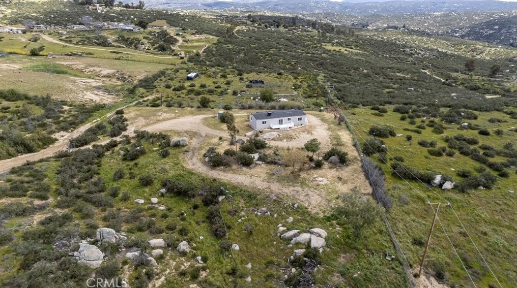 43095 Cosmo Dr, Hemet CA  92544-9552 exterior