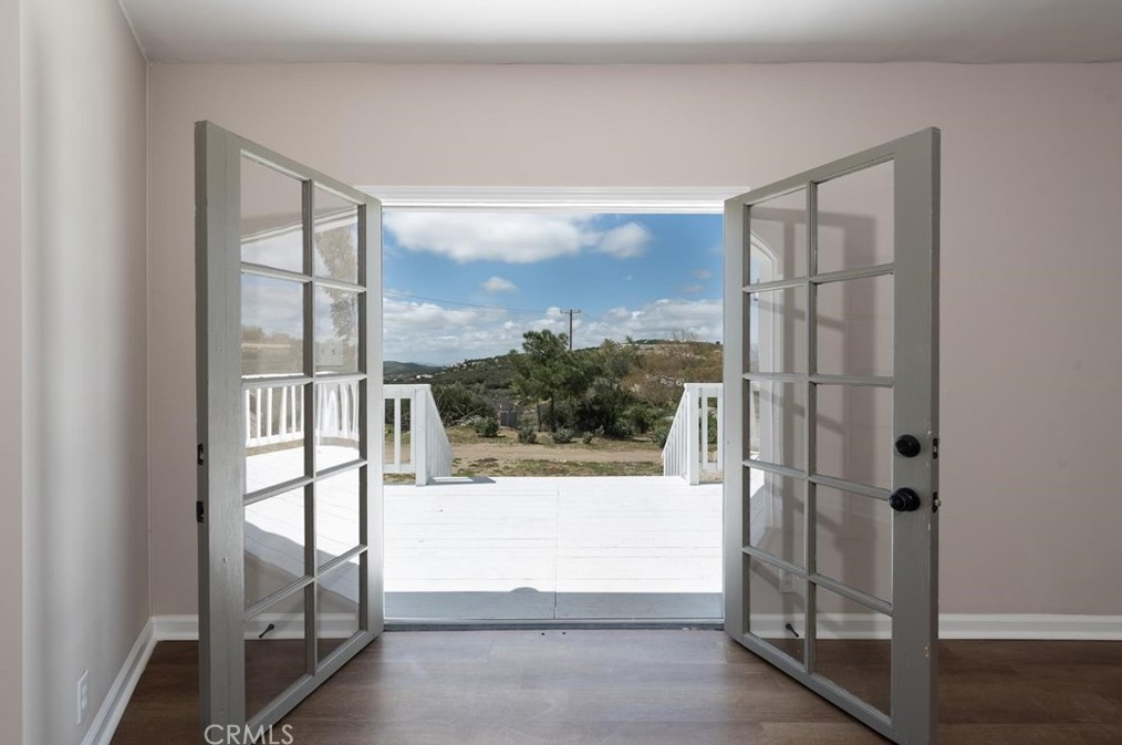 43095 Cosmo Dr, Hemet CA  92544-9552 exterior