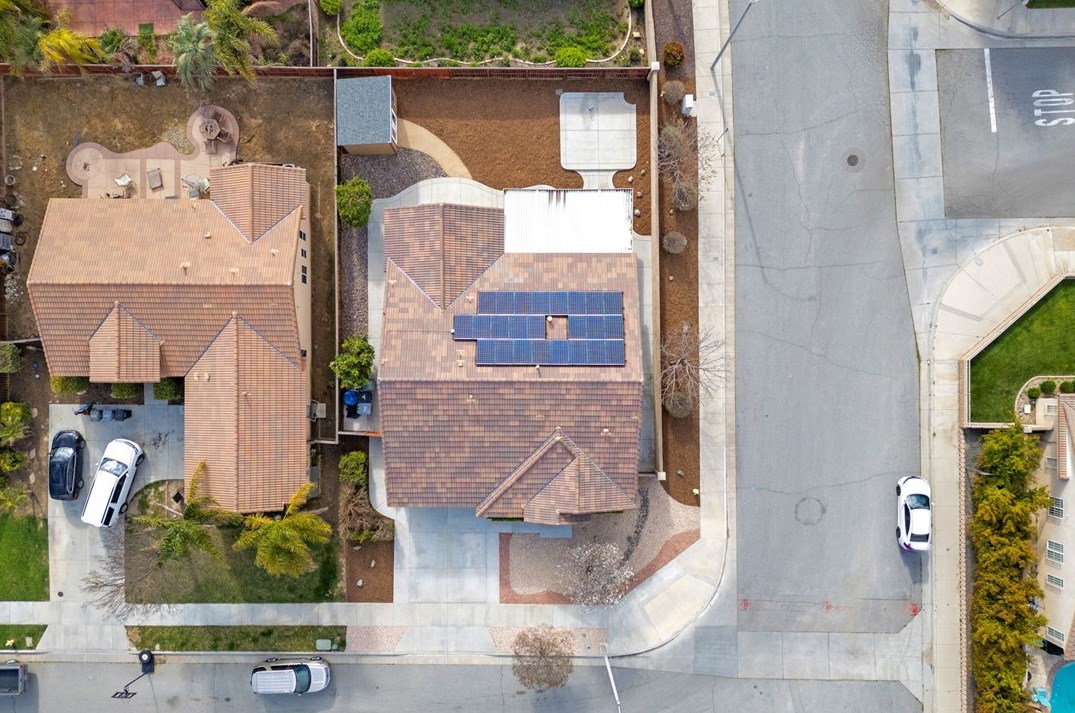 393 Old Warren Rd, Hemet, CA 92545-4320