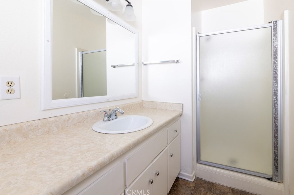 41056 Alder Ave, Hemet CA  92544-6271 exterior