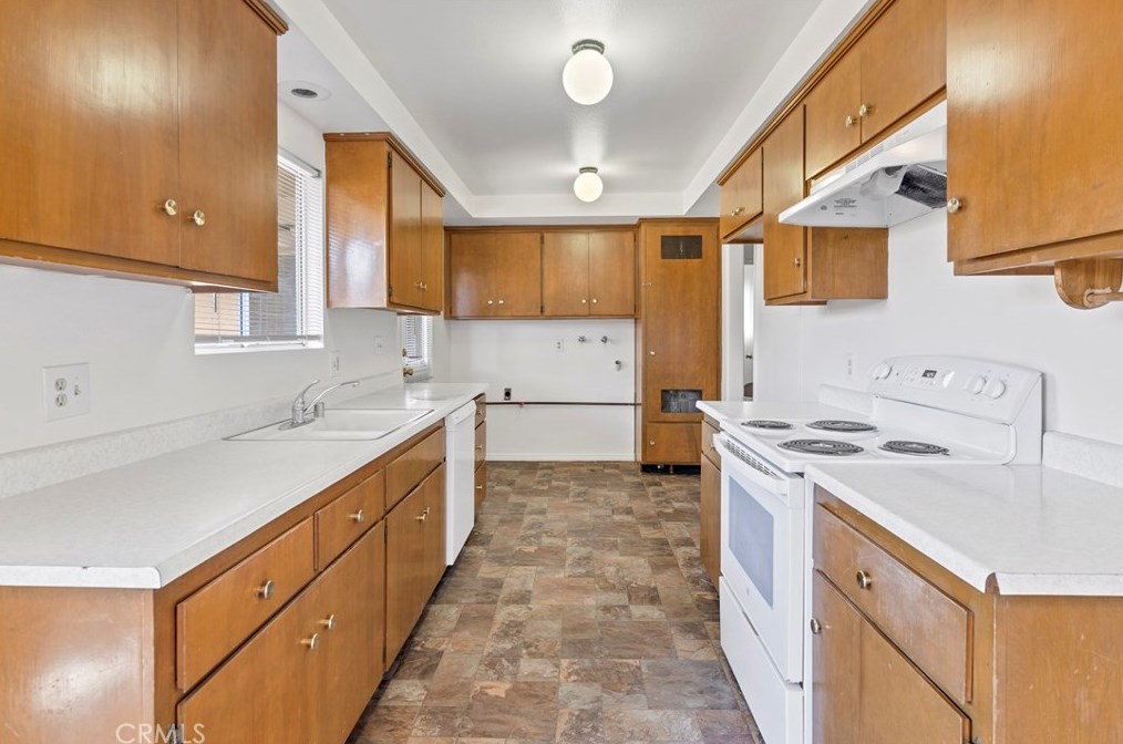 41056 Alder Ave, Hemet CA  92544-6271 exterior