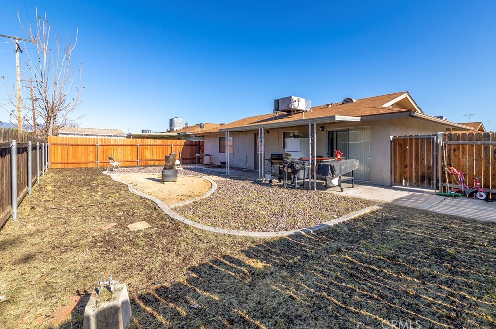 41056 Alder Ave, Hemet CA  92544-6271 exterior