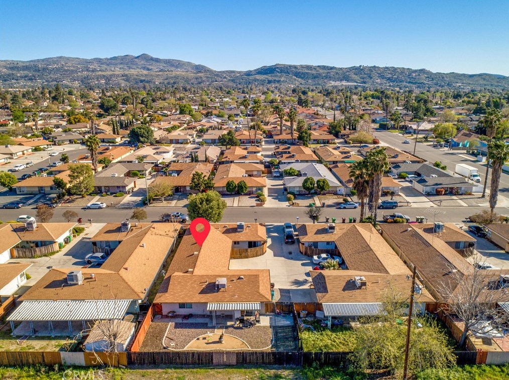 41056 Alder Ave, Hemet CA  92544-6271 exterior