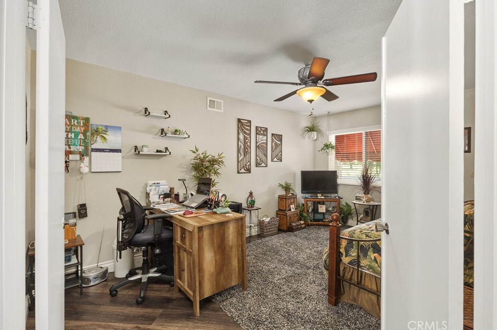 730 Thornton Ave, Hemet CA  92545-9129 exterior