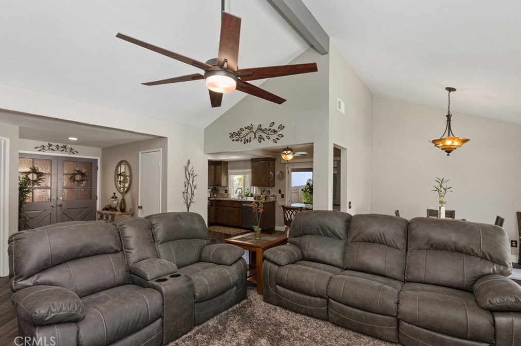 730 Thornton Ave, Hemet CA  92545-9129 exterior